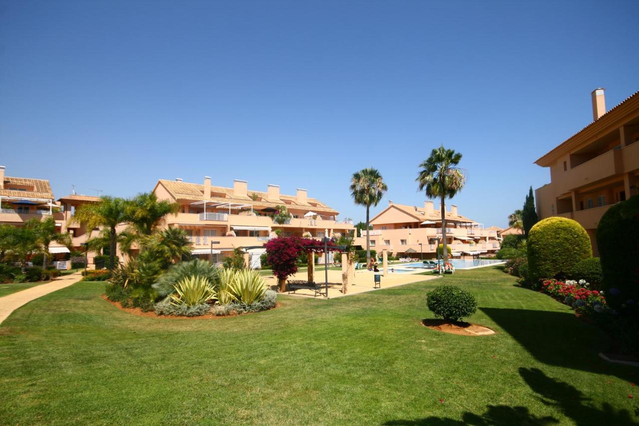 Ground Floor Apartment, Los Jardines De Santa Maria Elviria マルベーリャ エクステリア 写真