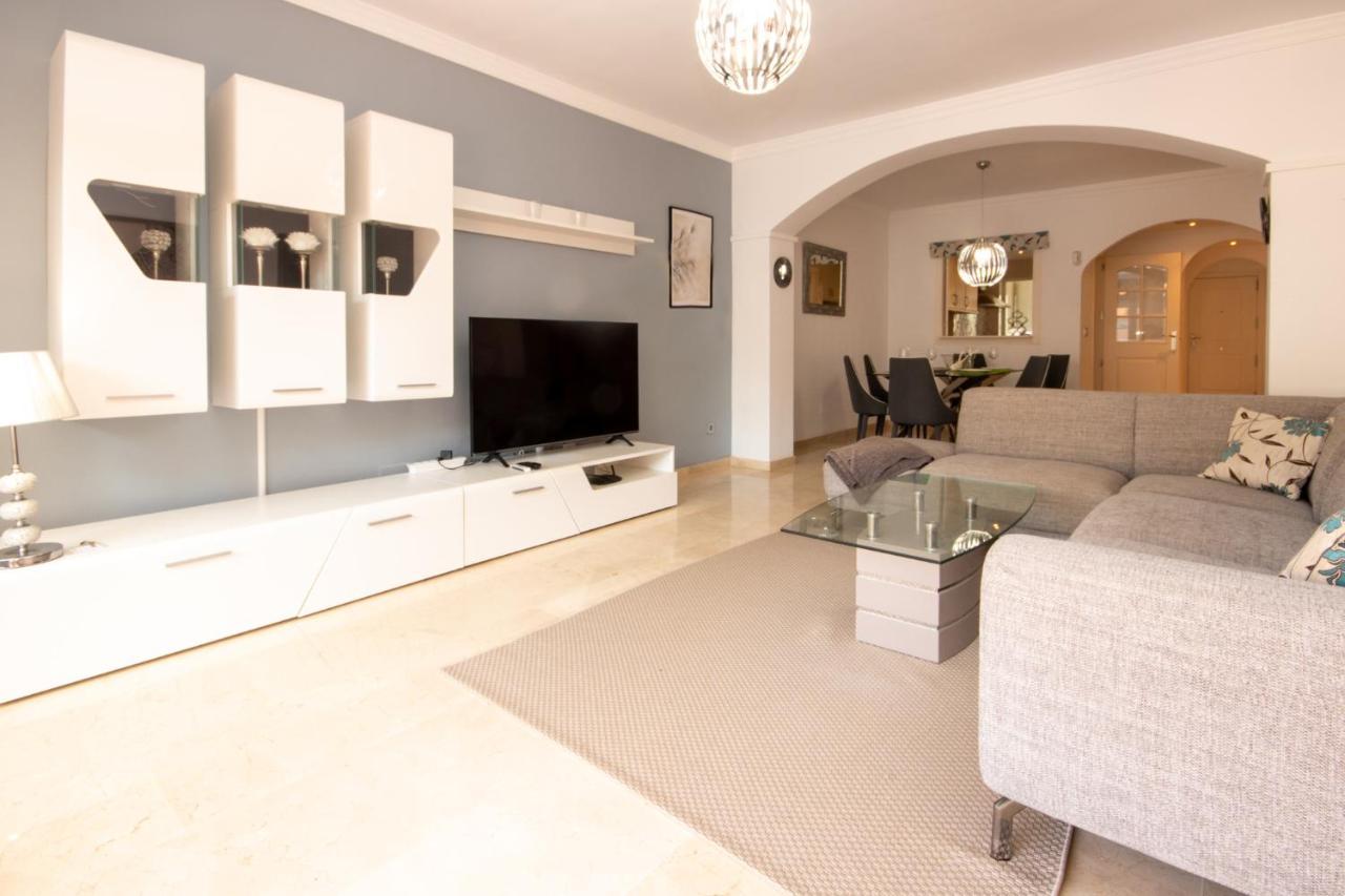 Ground Floor Apartment, Los Jardines De Santa Maria Elviria マルベーリャ エクステリア 写真